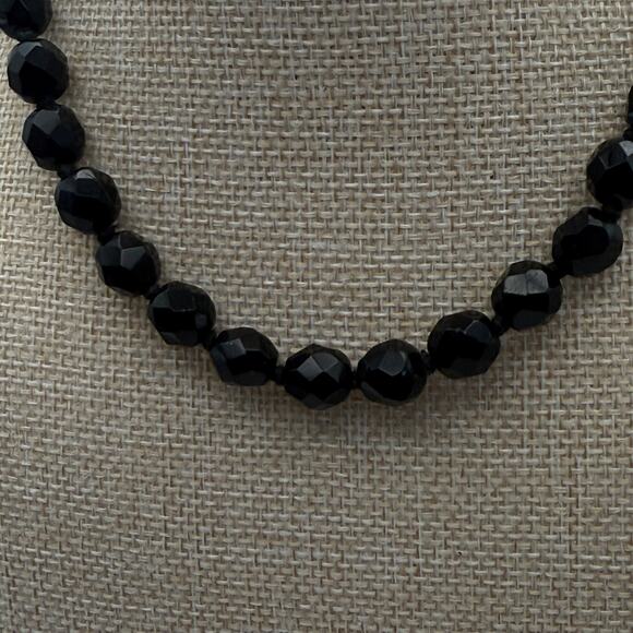 Vintage sz OS Black‎ Faceted Beaded Necklace Adjustable Gold Clasp - Picture 3 of 5